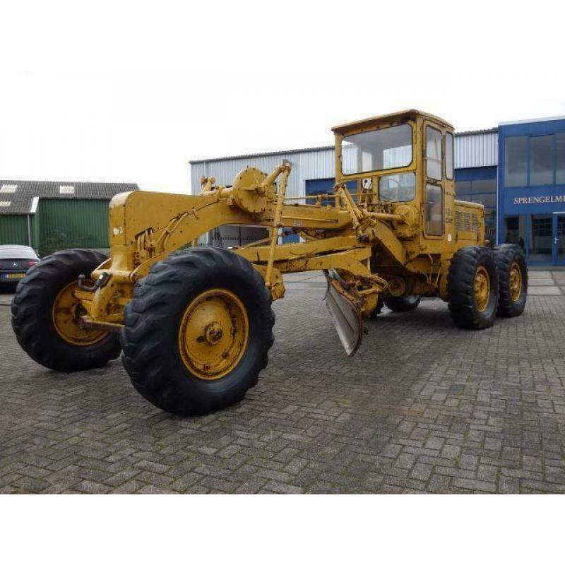 Cat 12e grader met ripper