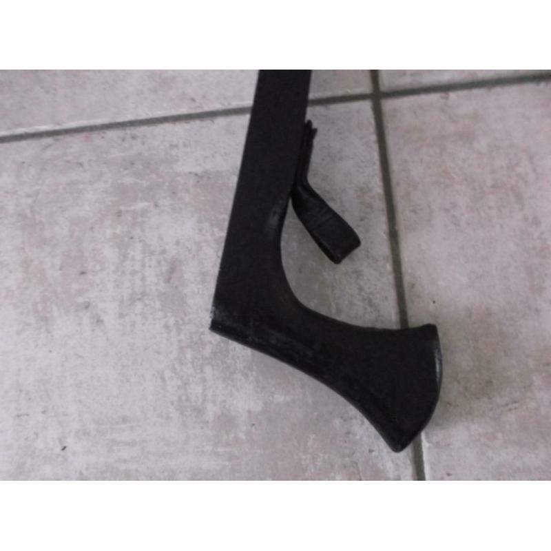 Matériel agricole antique Scythe