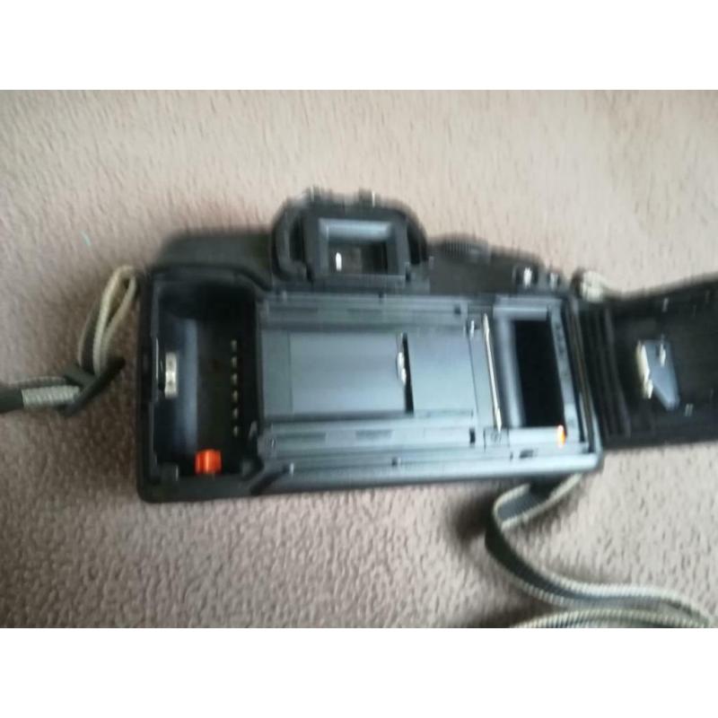Canon Eos 5000 (1602)