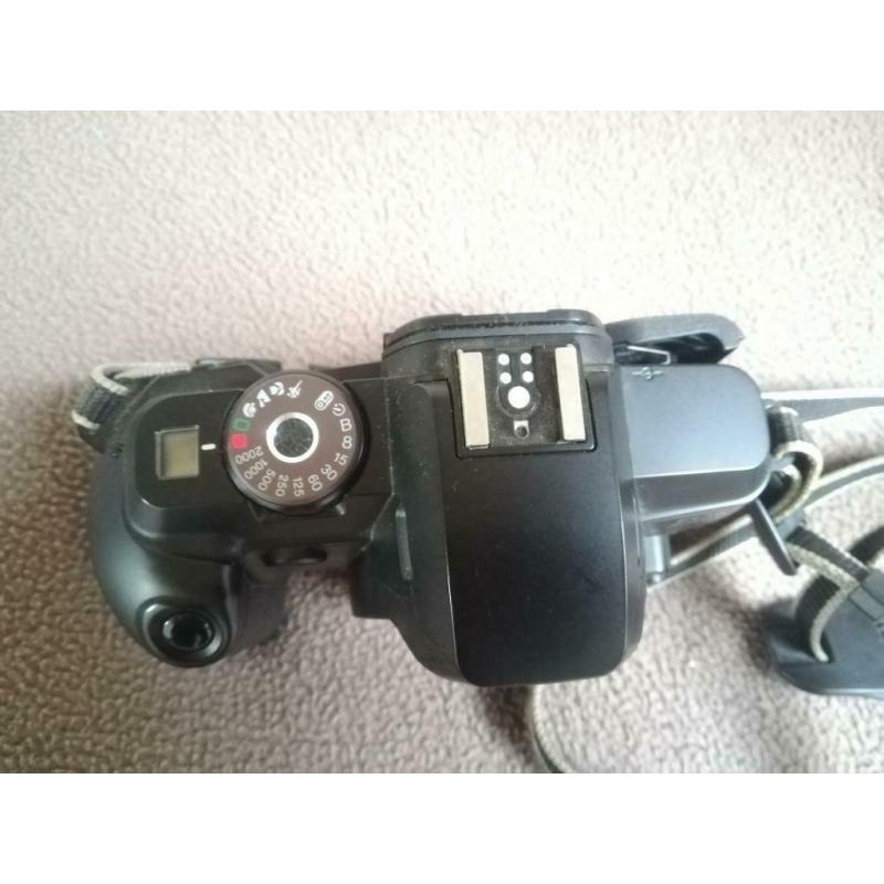Canon Eos 5000 (1602)