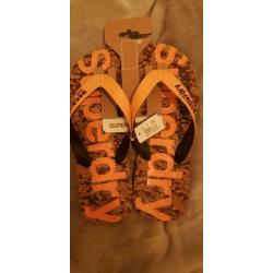 Tongs Superdry 42-43 MEDIUM NEUVES