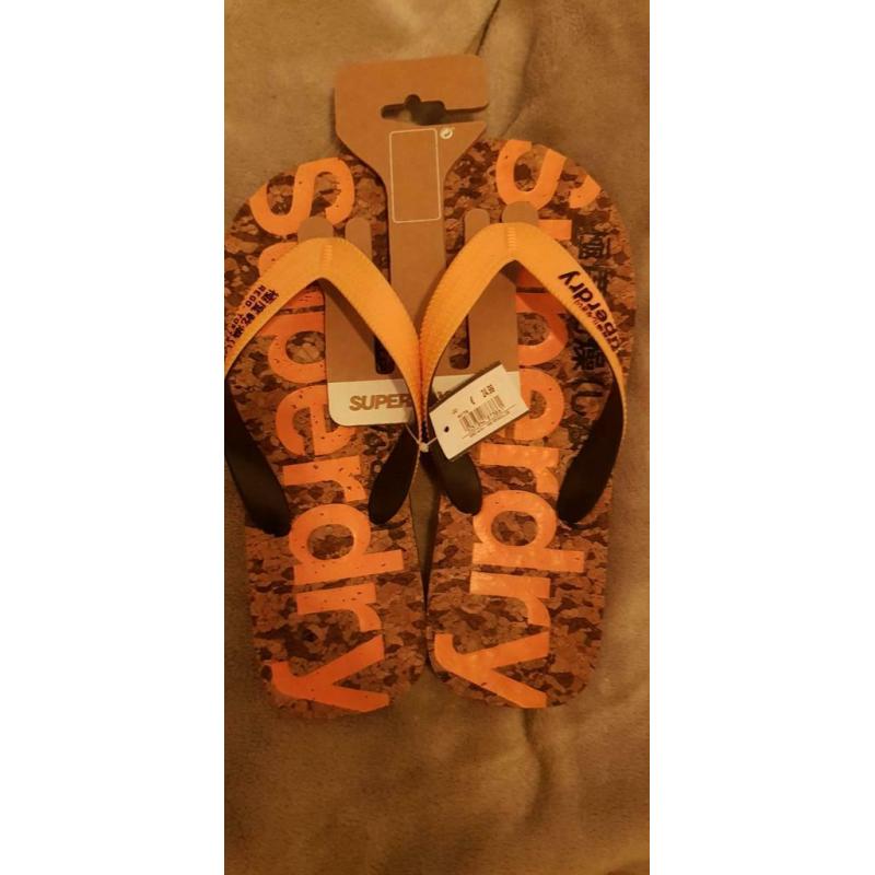 Tongs Superdry 42-43 MEDIUM NEUVES