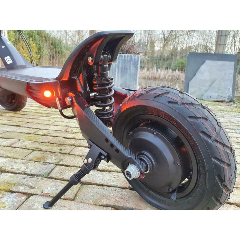 Zero 52V 18ah - Elektrische step - BLACK - upgrade