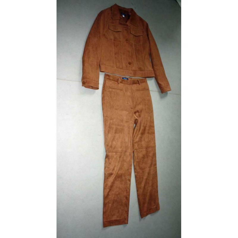 Daim look-a-like Ensemble – merk: Bleu 123