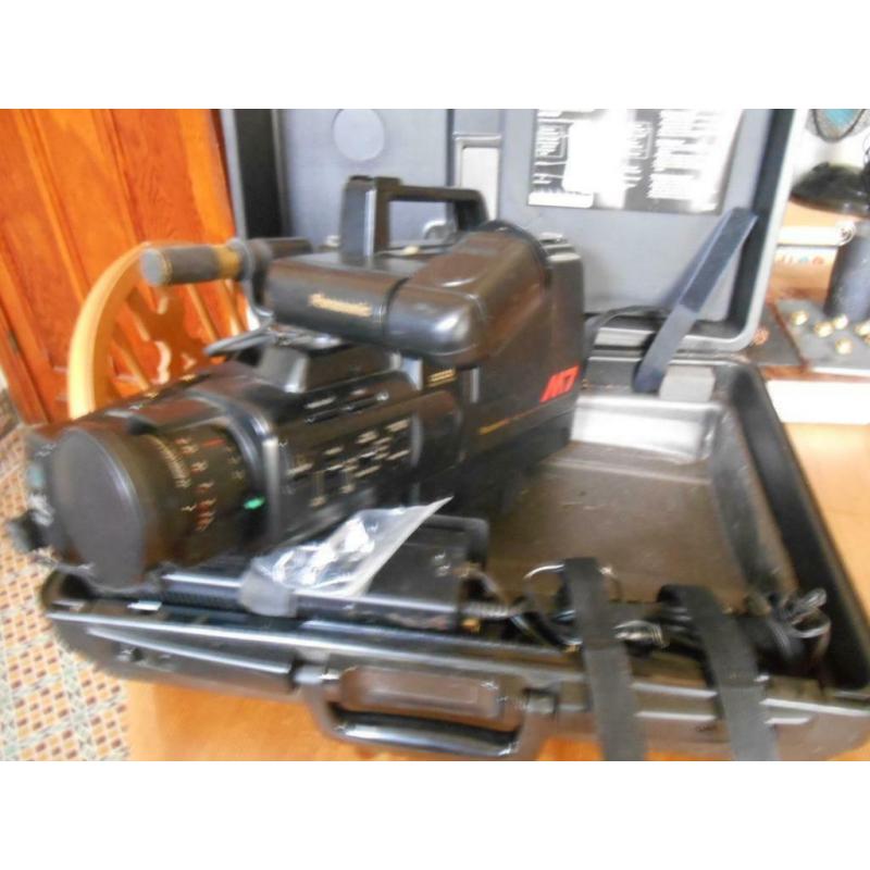 Camescope PANASONIC VW-SHM7 - vintage