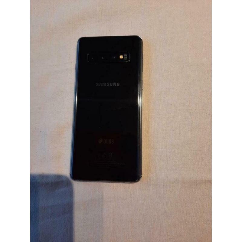 samsung S10 dual sim, in fabrieksgarantie, zeer goede staat!