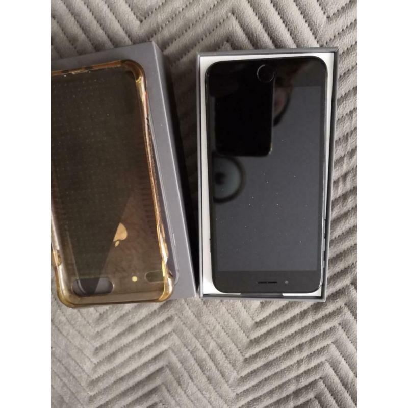 IPhone 8 plus 64Gb space gray