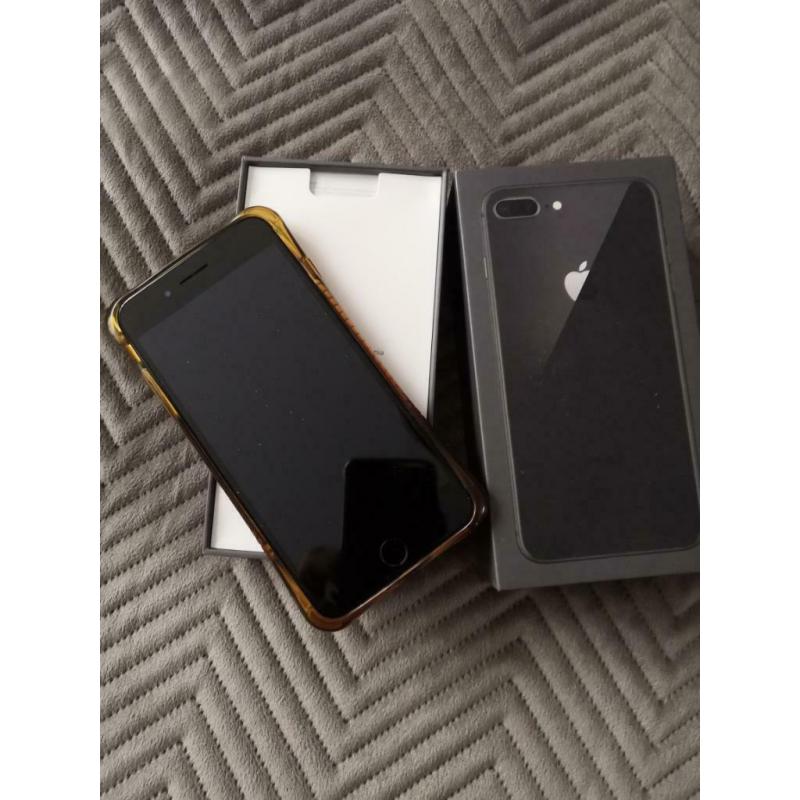 IPhone 8 plus 64Gb space gray