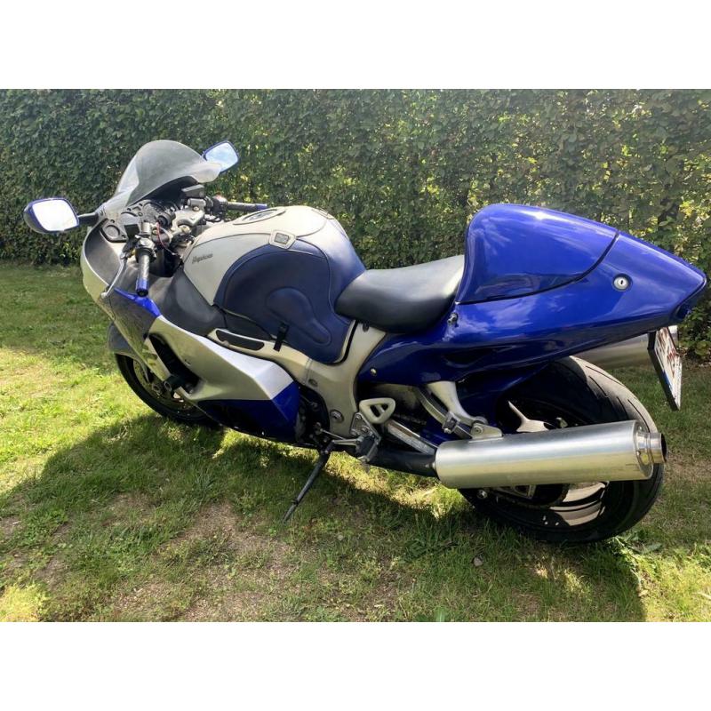 Suzuki hayabusa 1300 cc