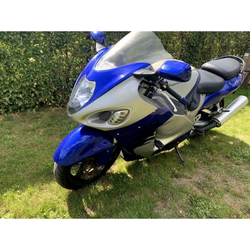 Suzuki hayabusa 1300 cc