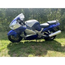 Suzuki hayabusa 1300 cc