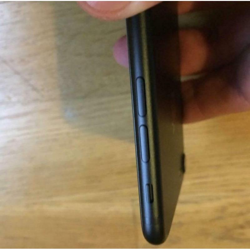 iPhone 7 Noir Mate 128GB - Etat Impeccable!