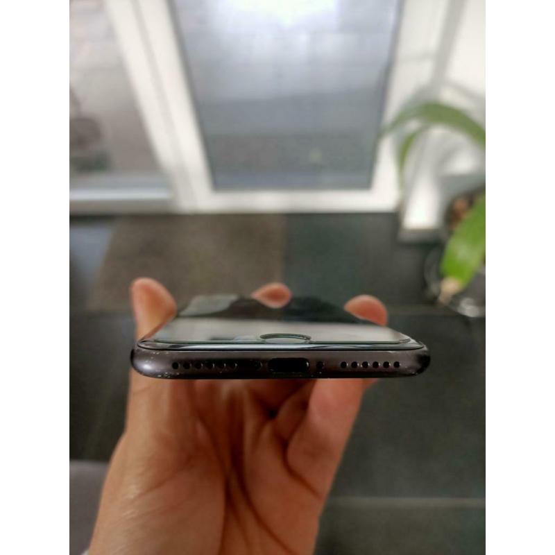 iPhone 8 64g